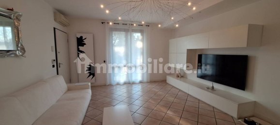 3 bedrooms Apartment in Roncadelle, Italy No. 211775 2