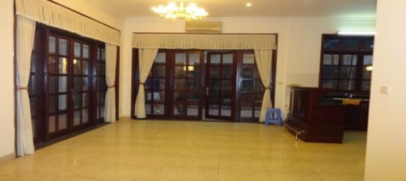 4 غرف نوم منزل في Tay Ho, Vietnam رقم 5694 5