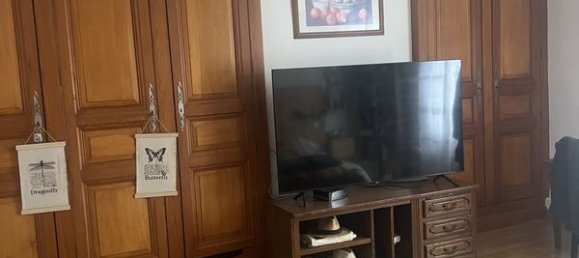 Casa de 3 dormitorios en Revin, France No. 240818 20