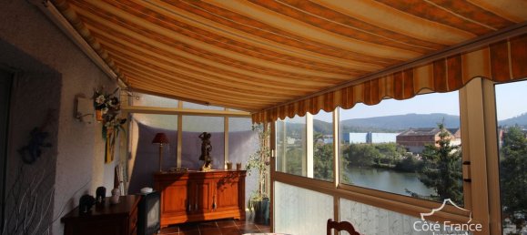 Casa de 3 dormitorios en Revin, France No. 240818 3