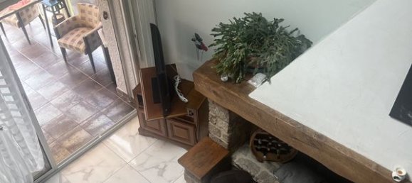 Casa de 3 dormitorios en Revin, France No. 240818 14