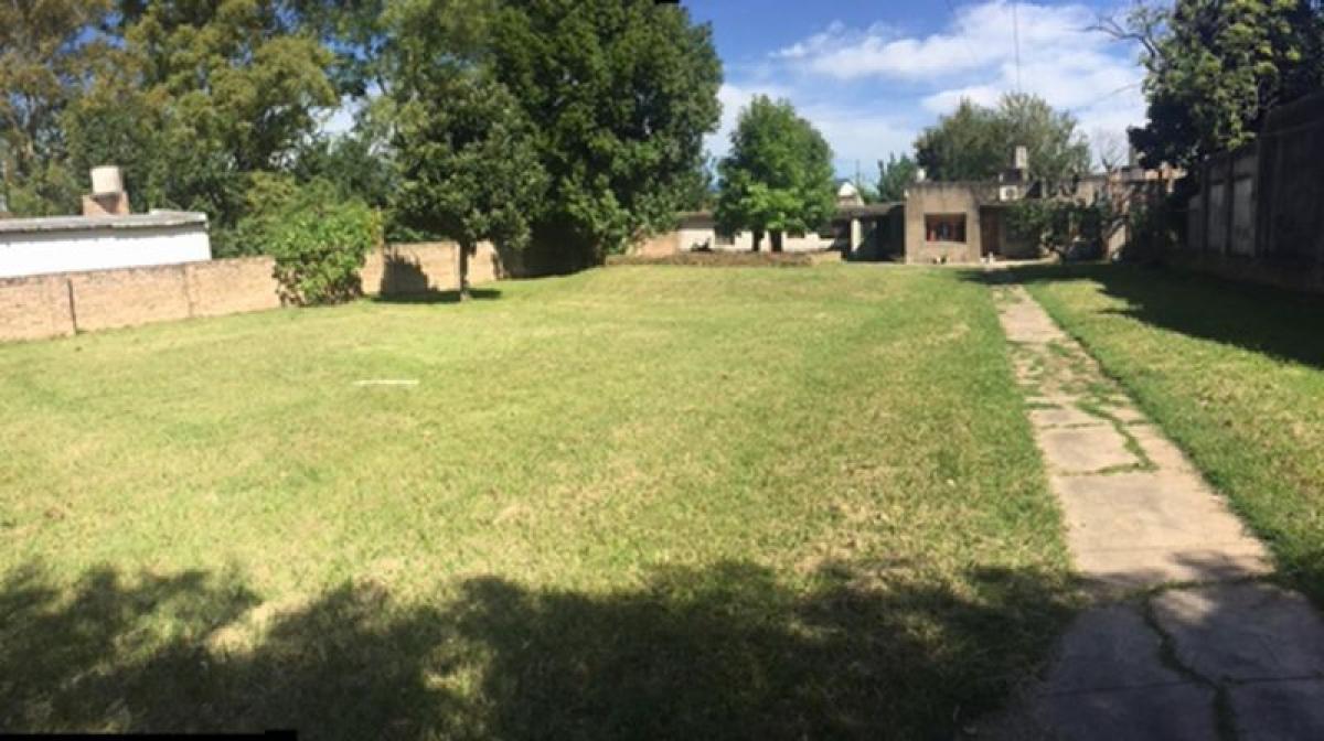 3 bedrooms House in Moreno, Argentina No. 15847