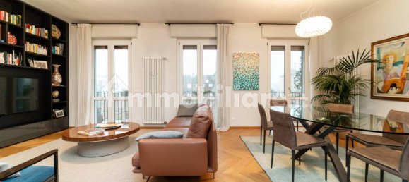 3 chambres Appartement à Milan, Italy No. 243595 2