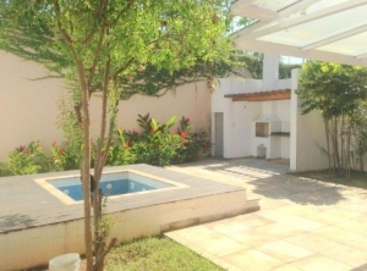4 bedrooms House in Sao Paulo, Brazil No. 489374