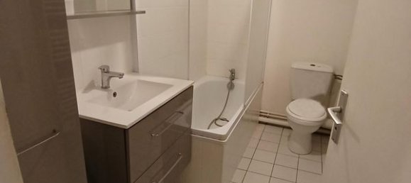 Studio in Reims, France No. 152484 4