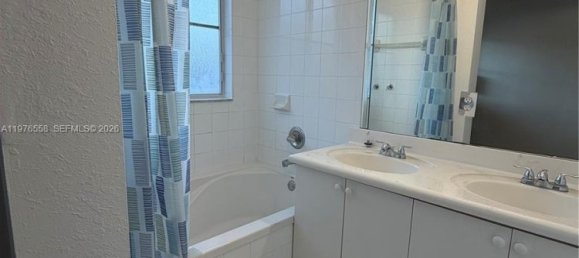3 غرف نوم عقار تجاري في Miami, الولايات المتحدة رقم 615082 3