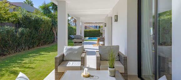 4 bedrooms Villa in Marbella, Spain No. 44515 23