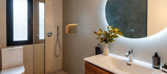 4 bedrooms Villa in Marbella, Spain No. 44515 17