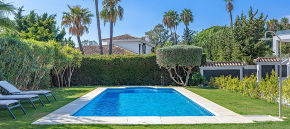 4 bedrooms Villa in Marbella, Spain No. 44515 20