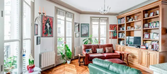 2 bedrooms Apartment in Paris, France No. 115250 3