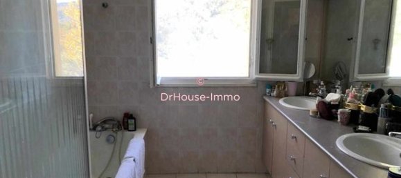 4 bedrooms House in Occitanie, France No. 309605 8