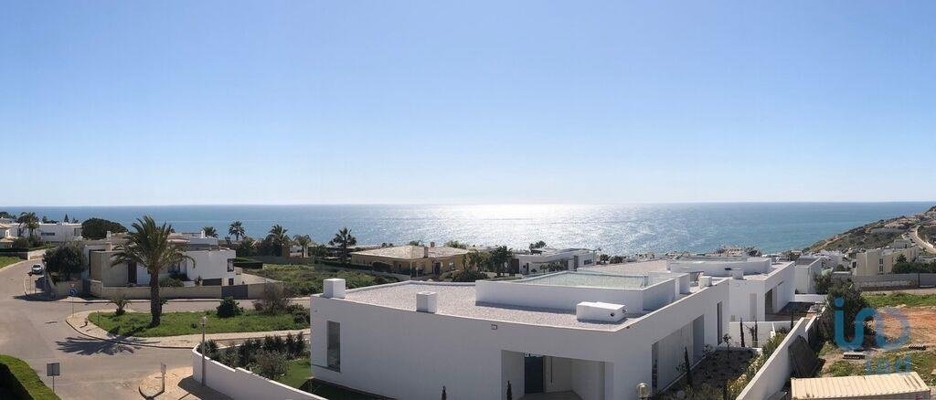 598m² Land in Lagos, Portugal No. 134640