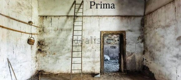 3 rooms House in Belpasso, Italy No. 132839 32