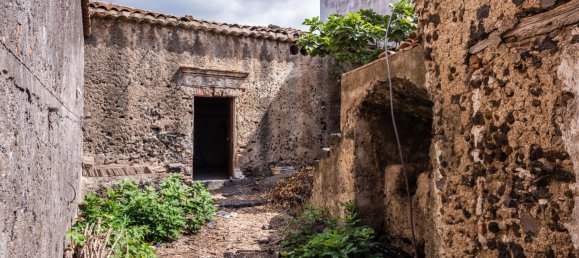 3 rooms House in Belpasso, Italy No. 132839 18