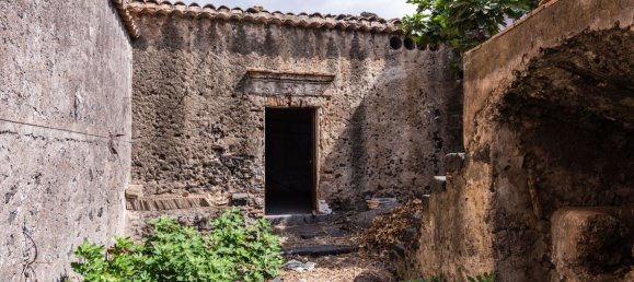 3 rooms House in Belpasso, Italy No. 132839 8