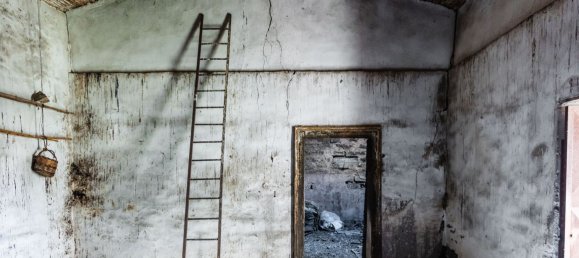 3 rooms House in Belpasso, Italy No. 132839 5