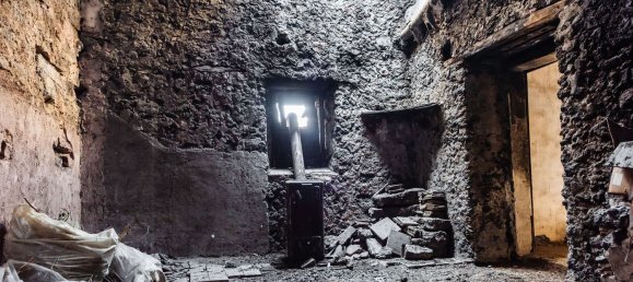 3 rooms House in Belpasso, Italy No. 132839 2