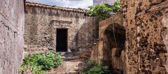 3 rooms House in Belpasso, Italy No. 132839 29