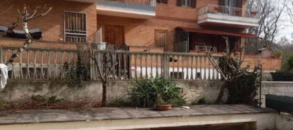 Casa de 5 habitaciónes en Anzio, Italy No. 200787 10