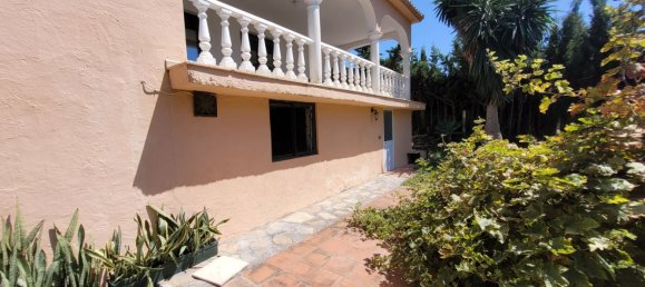 4 bedrooms Villa in Marbella, Spain No. 136909 2