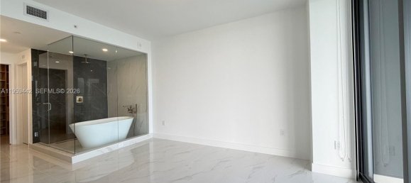 3 dormitorios propiedad comercial en alquiler en Miami, Miami-Dade, Florida, USA № 614258 7