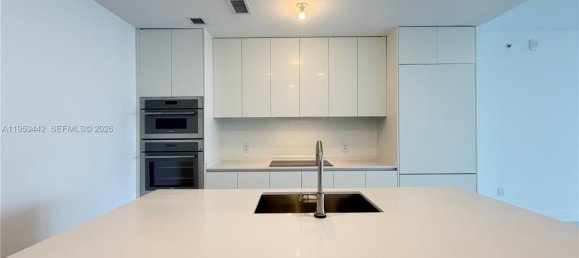3 dormitorios propiedad comercial en alquiler en Miami, Miami-Dade, Florida, USA № 614258 30