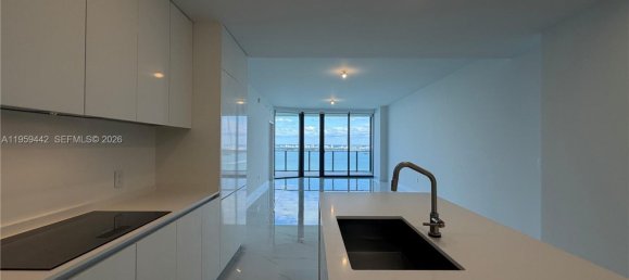 3 dormitorios propiedad comercial en alquiler en Miami, Miami-Dade, Florida, USA № 614258 4