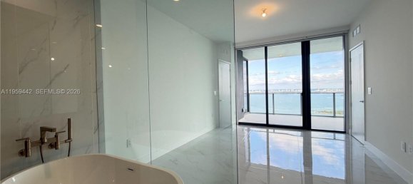 3 dormitorios propiedad comercial en alquiler en Miami, Miami-Dade, Florida, USA № 614258 10