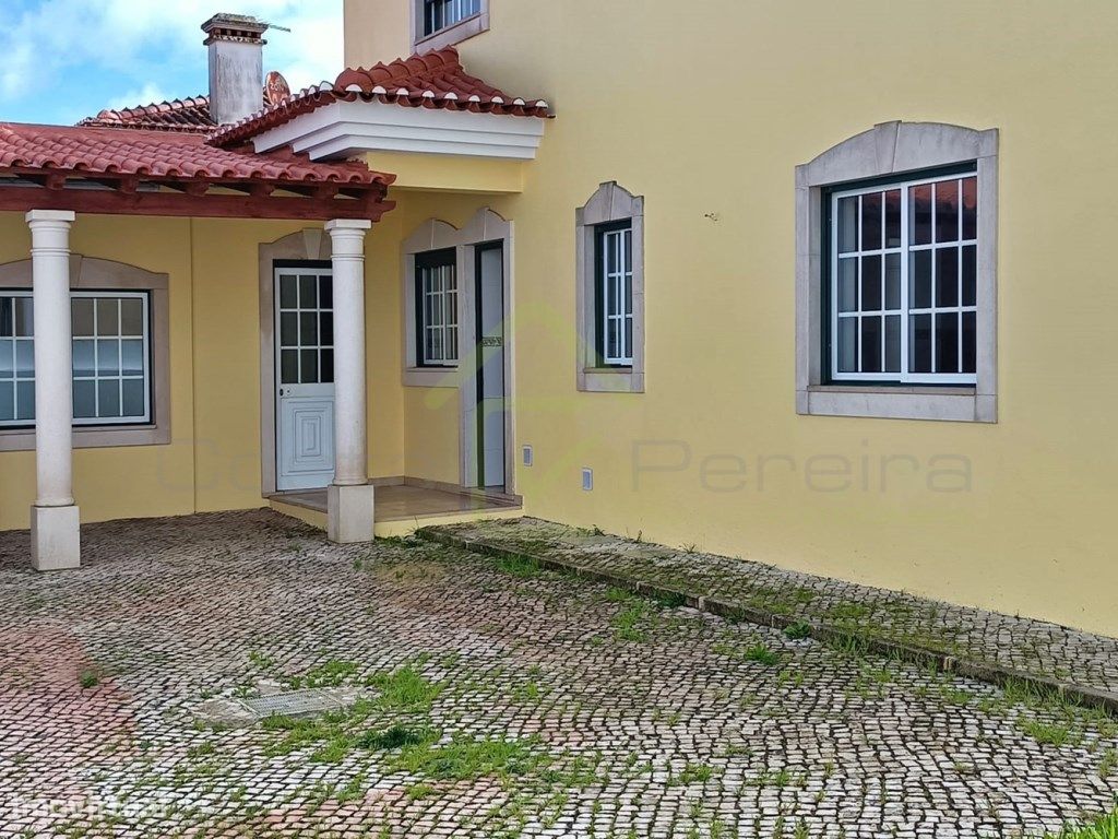 4 غرف نوم منزل في Bombarral, Portugal رقم 191148