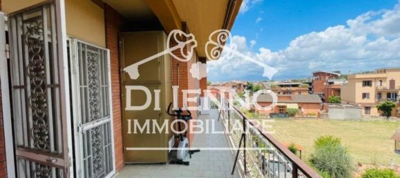 3-salle Penthouse à Rome, Italy No. 189615 2