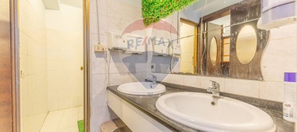 4 rooms Commercial property in Rome, Italy No. 356198 19