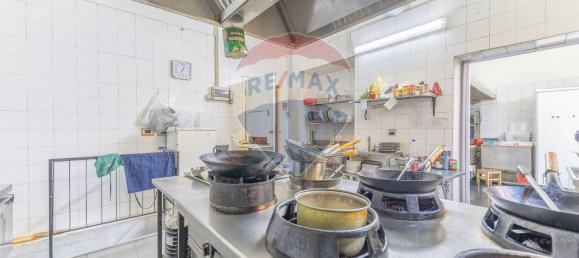4 rooms Commercial property in Rome, Italy No. 356198 23