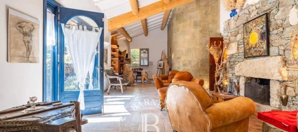 8 bedrooms Villa in Saint-Florent, France No. 58759 9