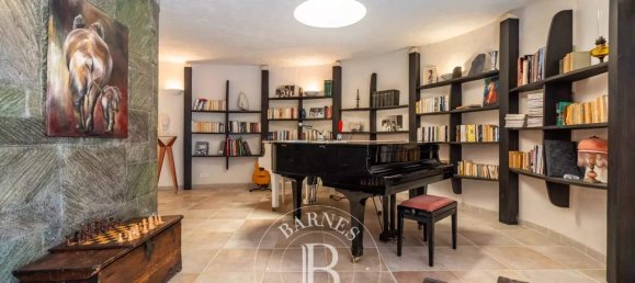 8 bedrooms Villa in Saint-Florent, France No. 58759 11