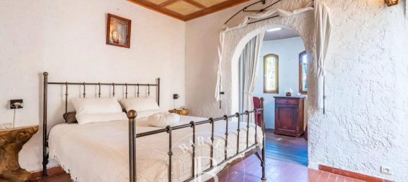 8 bedrooms Villa in Saint-Florent, France No. 58759 18