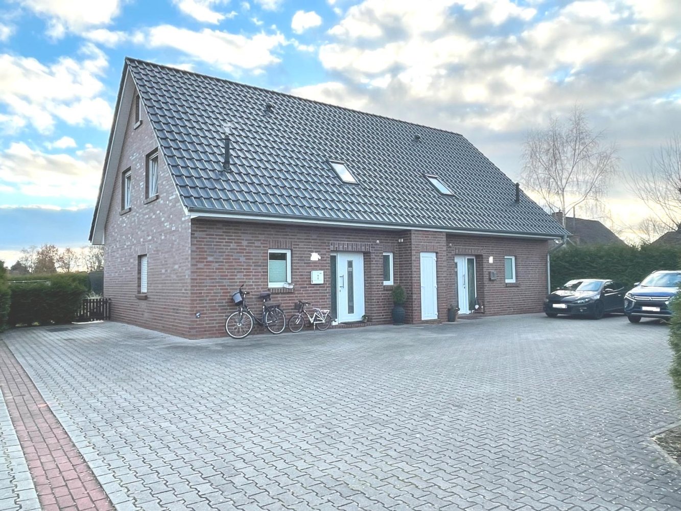 3 bedrooms Townhouse in Leer, Germany No. 167206