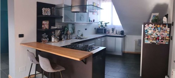 3 rooms Apartment in Cuneo, Italy No. 77090 4