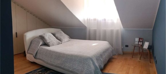 3 rooms Apartment in Cuneo, Italy No. 77090 10