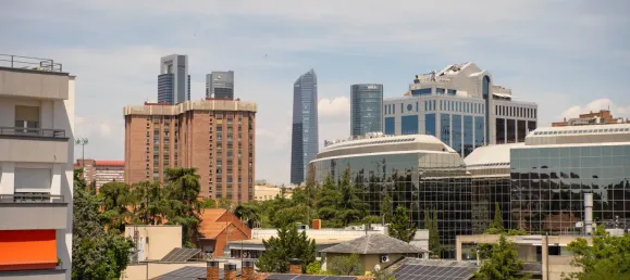 4 bedrooms Apartment in Madrid, Spain No. 142305 18