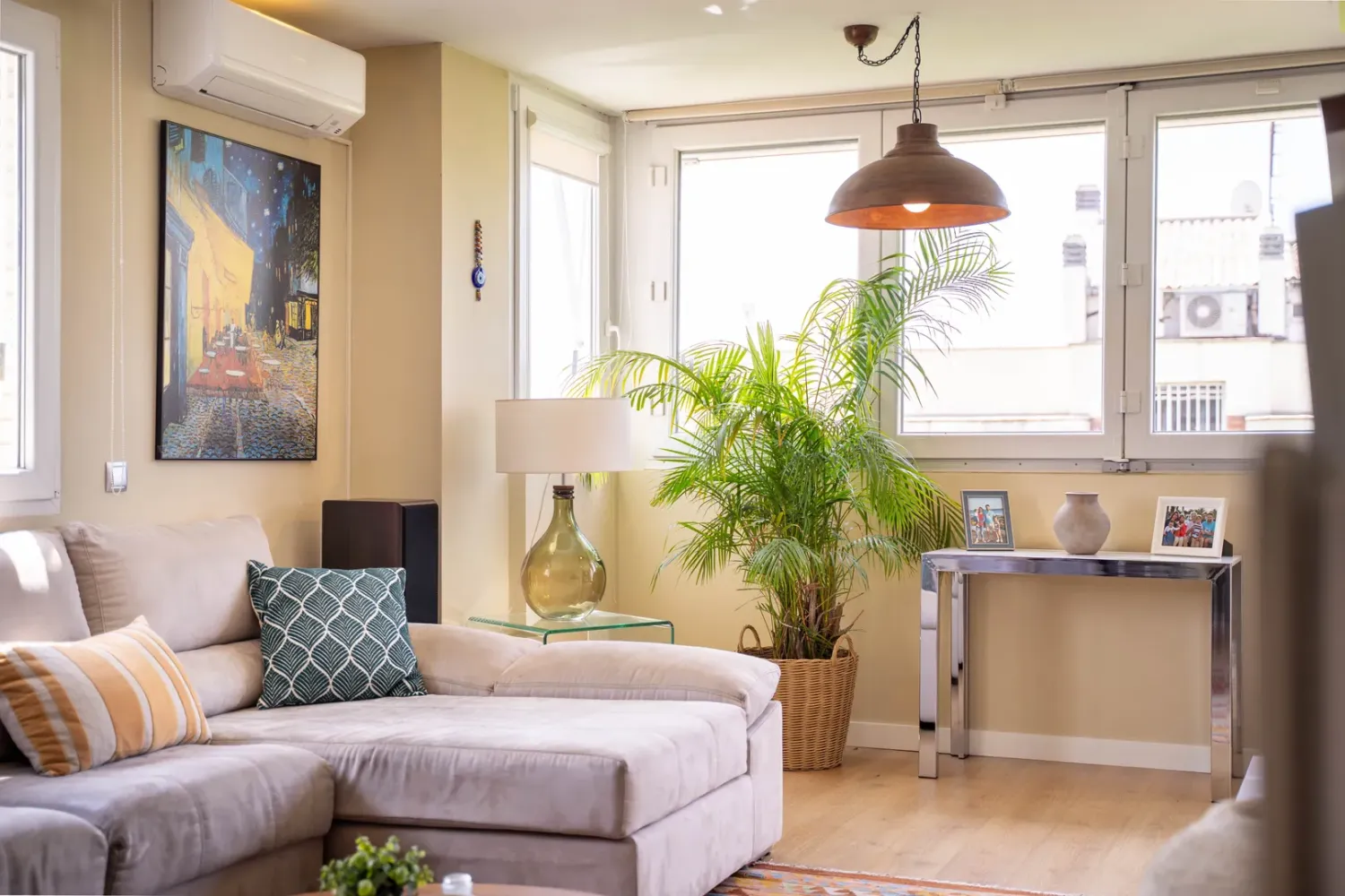 4 bedrooms Apartment in Madrid, Spain No. 142305