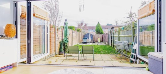 2 bedrooms House in South Croydon, United Kingdom No. 8113 13