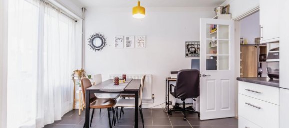 2 bedrooms House in South Croydon, United Kingdom No. 8113 14