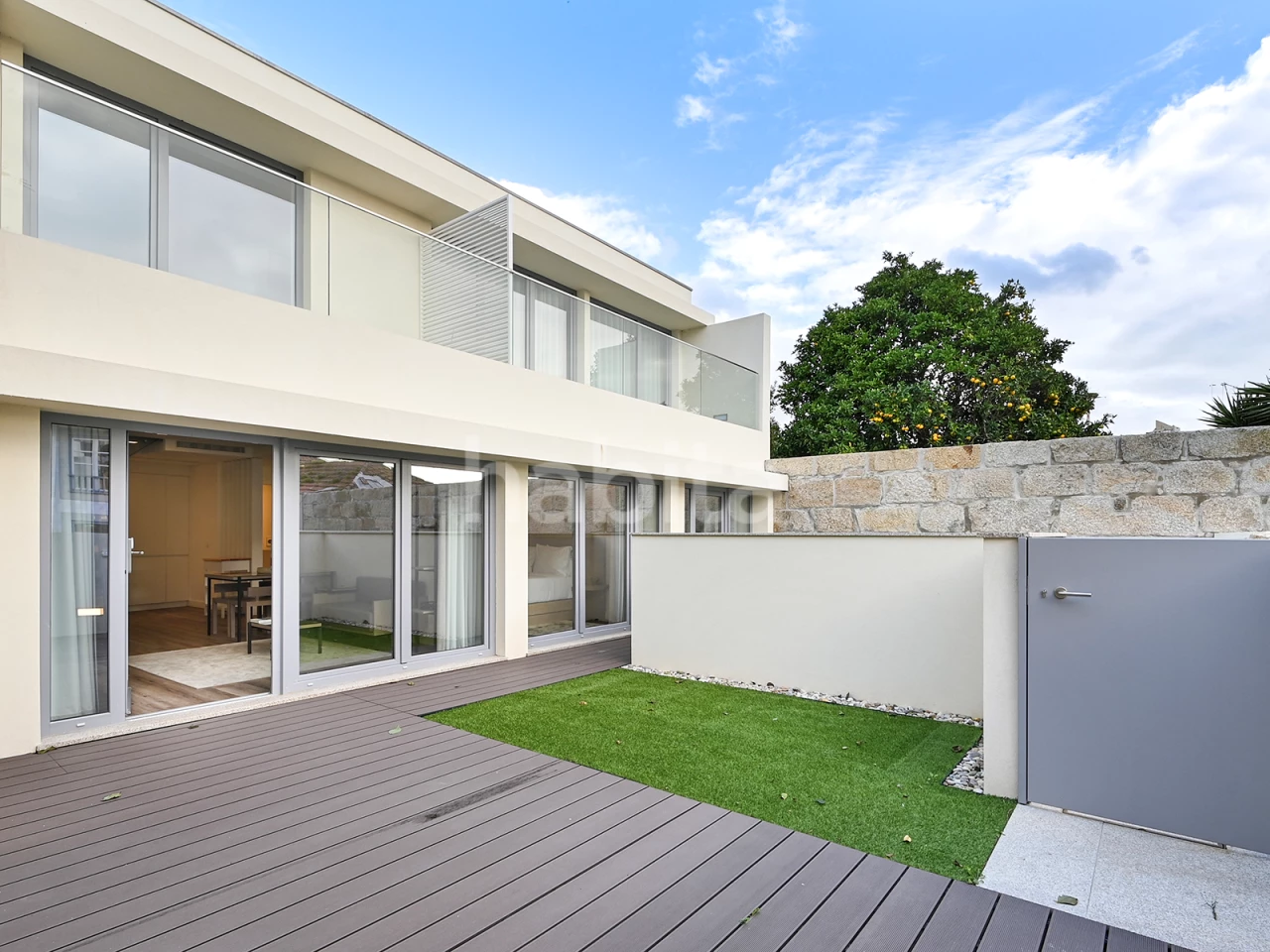 Casa de 2 dormitorios en Vila Nova de Gaia, Portugal No. 111559