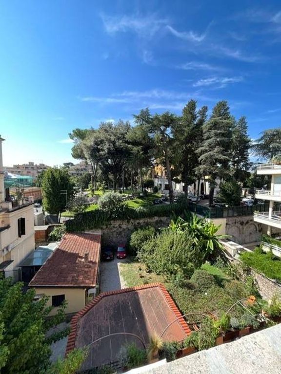 3 chambres Penthouse à Rome, Italy No. 334924