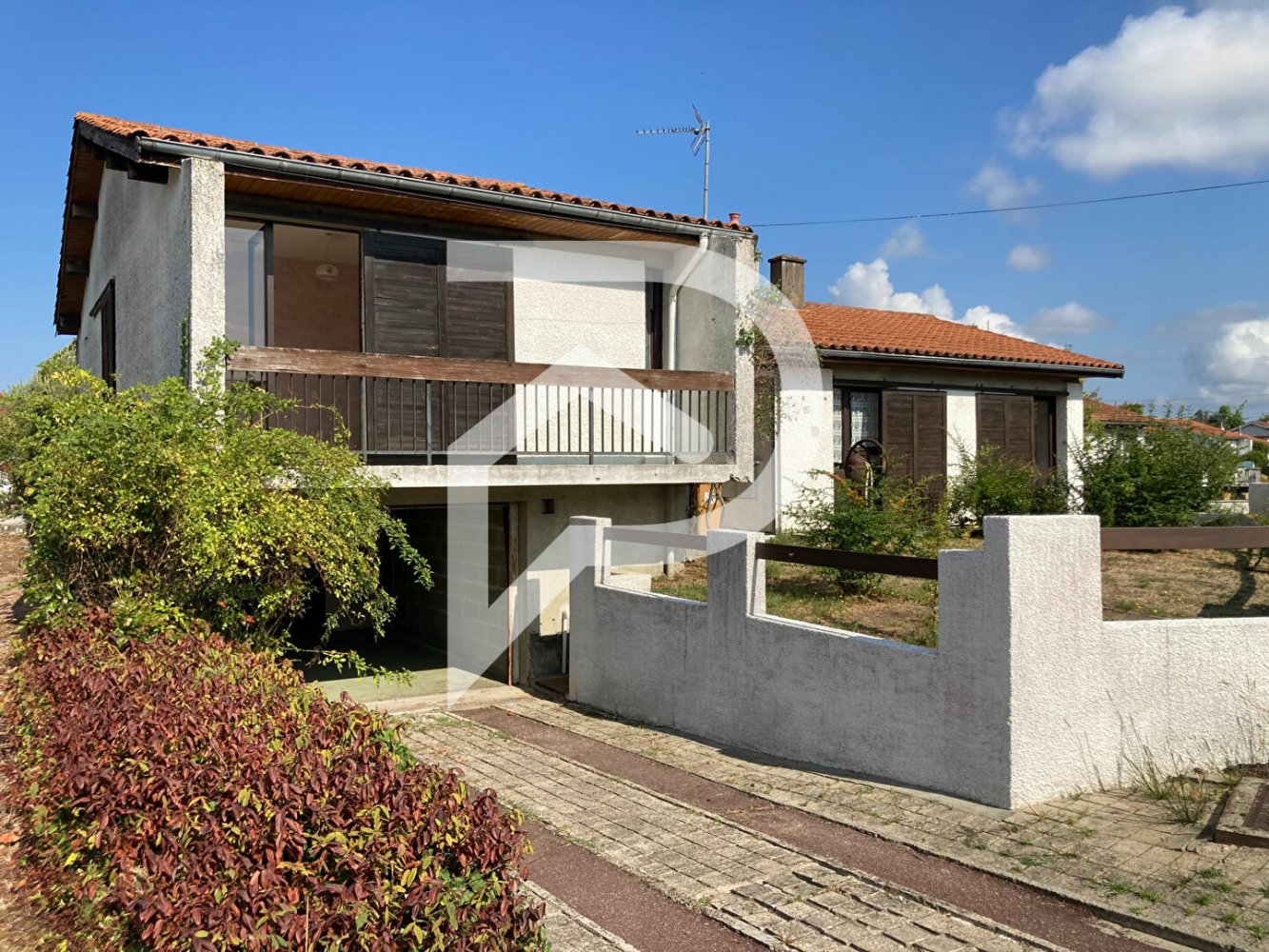 Casa de 4 dormitorios en Vayres, France No. 277801