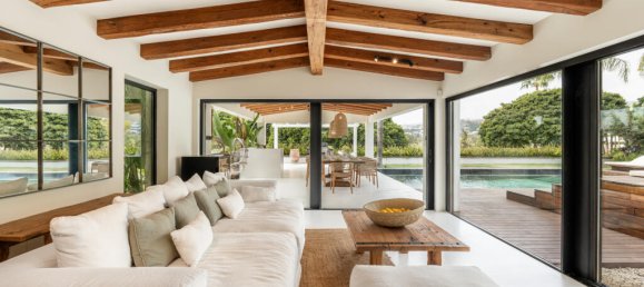 5 bedrooms Villa in Marbella, Spain No. 106221 6