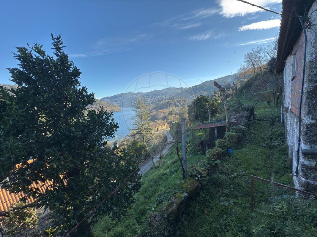 1 bedroom House in Parada de Bouro, Portugal No. 166376