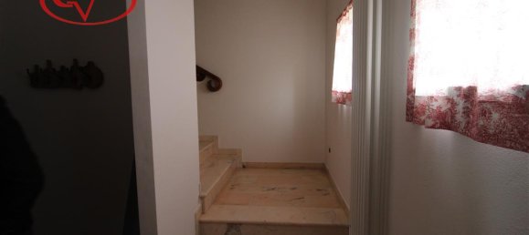 7-Zimmer Villa in Loro Ciuffenna, Italy, Nr. 230653 13