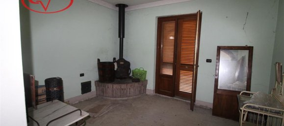 7-Zimmer Villa in Loro Ciuffenna, Italy, Nr. 230653 11