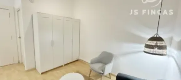 Apartamento de 1 dormitorio en Ciudad Vieja, Spain No. 158150 3